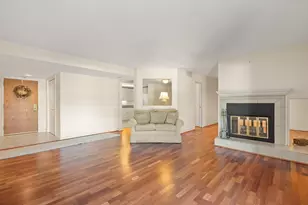 380 Place Ln, Woburn, MA 01801 - Photo 6