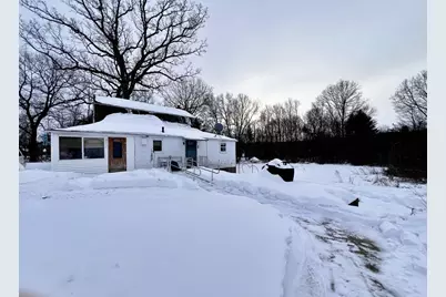 534 S West St, Agawam, MA 01030 - Photo 2
