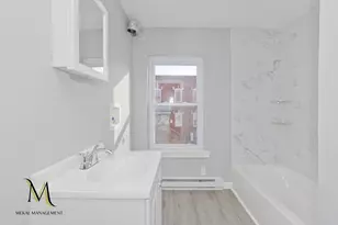 131 Center St, Holyoke, MA 01040 - Photo 8