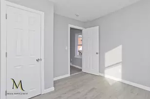 131 Center St, Holyoke, MA 01040 - Photo 12