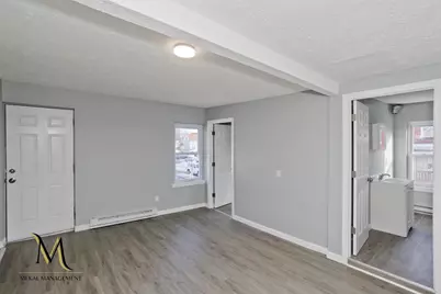 131 Center St #131, Holyoke, MA 01040 - Photo 6