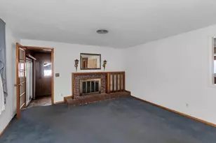 404 Brush Hill Ave, West Springfield, MA 01089 - Photo 18