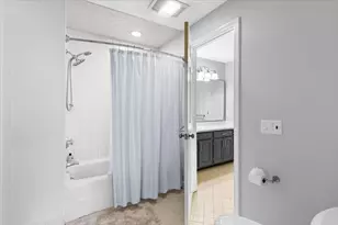 55 West St, Medfield, MA 02052 - Photo 24