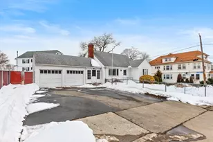 15 Nichols Ave, Lynn, MA 01902 - Photo 2