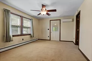 57 Liberty St, Leominster, MA 01453 - Photo 8