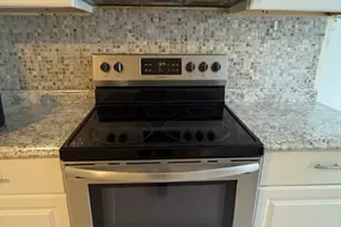 107 Bloomfield St, Boston, MA 02124 - Photo 4