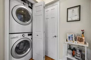 2729 Commonwealth Ave, Newton, MA 02467 - Photo 12