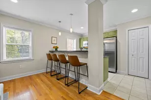 2729 Commonwealth Ave, Newton, MA 02467 - Photo 4