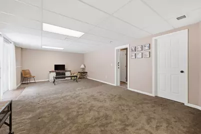 18 Devlin Dr, Chicopee, MA 01020 - Photo 32