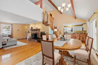 342 Cathy St, Fitchburg, MA 01420 - Photo 6