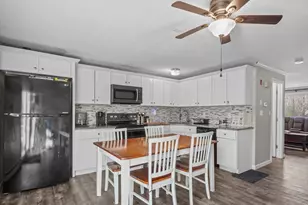 1638 Plymouth St, East Bridgewater, MA 02333 - Photo 4