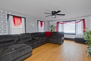 1730 Carew St, Springfield, MA 01104 - Photo 14