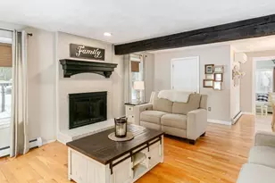 49 Windsor Ln, North Andover, MA 01845 - Photo 4