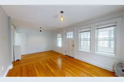 52 Linwood St #1, Medford, MA 02155 - Photo 4