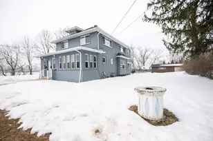 124 Walter St, Chicopee, MA 01013 - Photo 2