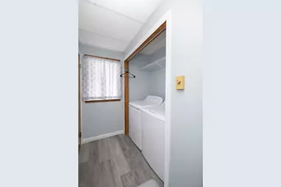 124 Walter St, Chicopee, MA 01013 - Photo 10