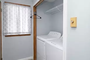 124 Walter St, Chicopee, MA 01013 - Photo 10