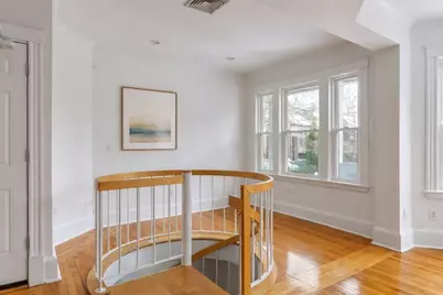114 Trowbridge #1, Cambridge, MA 02138 - Photo 2