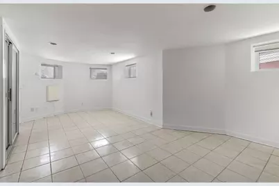 114 Trowbridge #1, Cambridge, MA 02138 - Photo 14