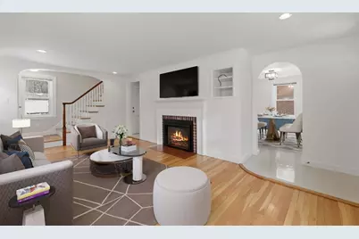 43 Brewster Rd, Medford, MA 02155 - Photo 2