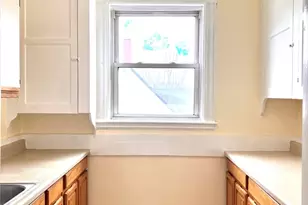 41 Brimblecom St, Lynn, MA 01902 - Photo 8