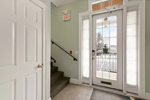 4 Broad St, Plainville, MA 02762 - Photo 4