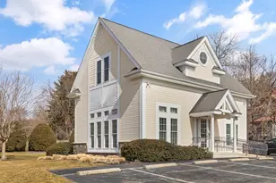 4 Broad St, Plainville, MA 02762 - Photo 2