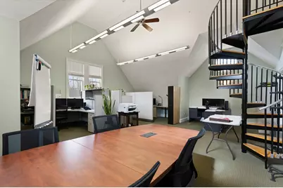 4 Broad St, Plainville, MA 02762 - Photo 12