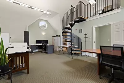 4 Broad St, Plainville, MA 02762 - Photo 14