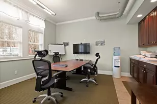 4 Broad St, Plainville, MA 02762 - Photo 8