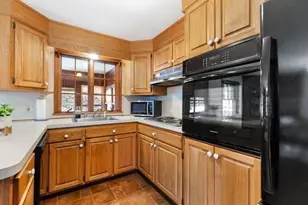 11 Ludlow Ave, Wakefield, MA 01880 - Photo 18