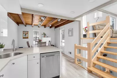 2 Kendall St #2, Walpole, MA 02081 - Photo 4