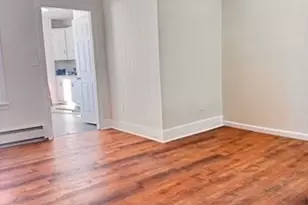 121 Newton St, Holyoke, MA 01040 - Photo 2