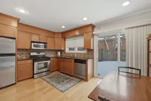 1155 Dickinson St, Springfield, MA 01108 - Photo 8