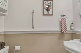 1155 Dickinson St, Springfield, MA 01108 - Photo 12