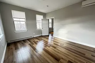 5 Hampshire St, Holyoke, MA 01040 - Photo 10