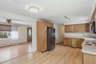 6 Rear Perkins St, Peabody, MA 01960 - Photo 4