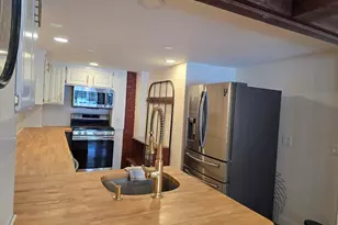 223 Central St, Hudson, MA 01749 - Photo 6