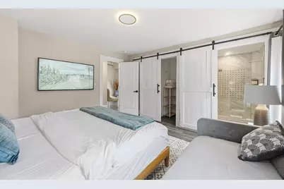 13 Leyden St, Medford, MA 02155 - Photo 16