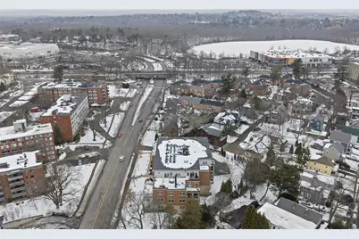 321 Hammond Pond Pkwy #105, Brookline, MA 02467 - Photo 34