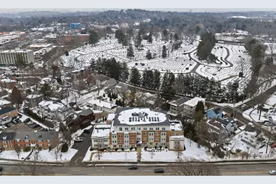 321 Hammond Pond Pkwy #105, Brookline, MA 02467 - Photo 32