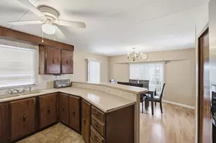 70 Victoria Ln, Marlborough, MA 01752 - Photo 10