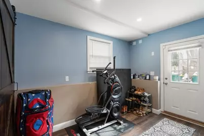 44 Pearl St, Woburn, MA 01801 - Photo 26