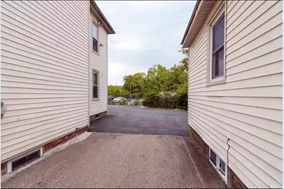 12 Hartford Ave E, Uxbridge, MA 01569 - Photo 18