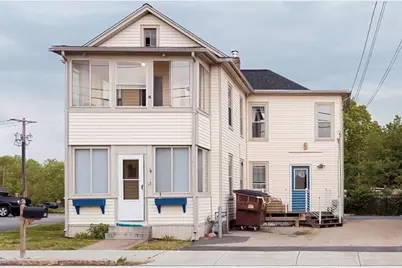 12 Hartford Ave E, Uxbridge, MA 01569 - Photo 2