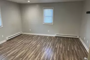 12 Hartford Ave E, Uxbridge, MA 01569 - Photo 24