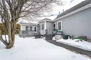 61 Plantation Cir, Westfield, MA 01085 - Photo 38