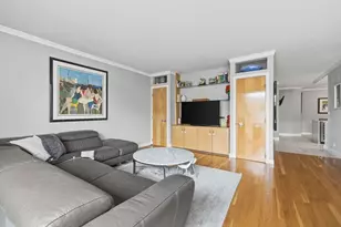 65 E India Row, Boston, MA 02110 - Photo 4