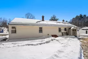 16 Amherst St, Grafton, MA 01536 - Photo 18