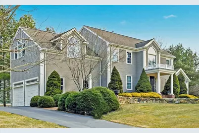 51 Farmside Dr, Pembroke, MA 02359 - Photo 1